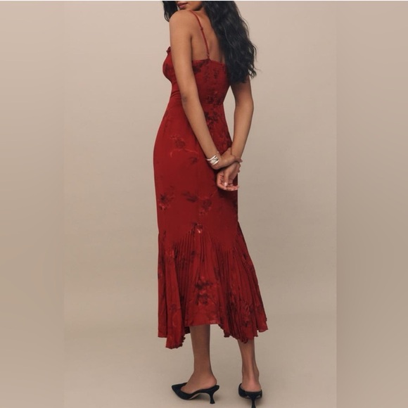 new Reformation Aiko bustier pleated mermaid midi dress in Red Vermillion floral - Picture 2 of 8